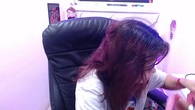 minnie cake online show from 11/11/25, 09:48