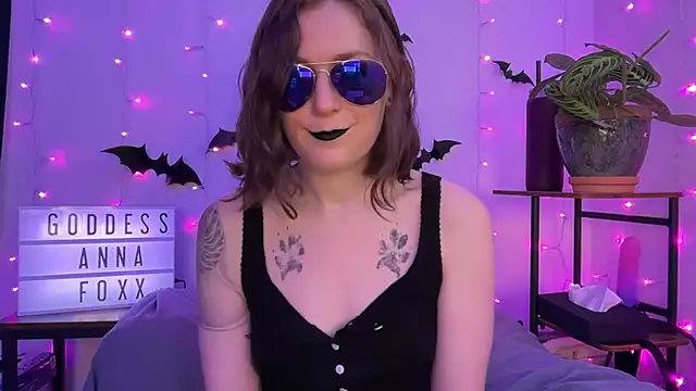 mistressannafoxx online show from 12/01/25, 10:15