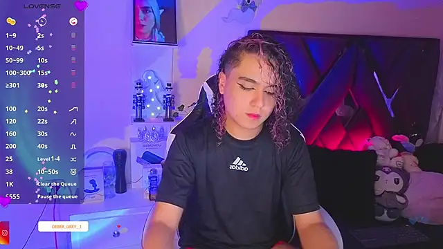 Snapshot of derek_greyy_ chatting on 11/18/25, 10:25 derek greyy online show from 11/18/25, 10:25