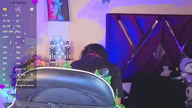 Snapshot of derek_greyy_ chatting on 11/26/25, 07:48 derek greyy online show from 11/26/25, 07:48