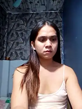 Snapshot of lexyyr17 chatting on 02/28/26, 12:22 lexyyr17 online show from 02/28/26, 12:22