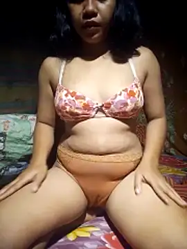 hotmomma8 online show from 11/01/25, 08:33