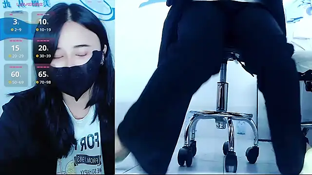 Snapshot of Mya8860 chatting on 11/03/25, 08:59 Mya8860 online show from 11/03/25, 08:59