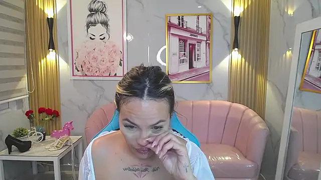 Jade Jones a online show from 09/18/25, 03:52