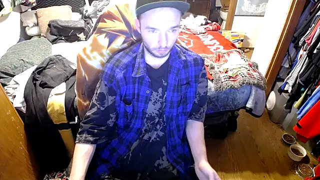 Snapshot of womenhateme69 chatting on 10/01/25, 05:02 womenhateme69 online show from 10/01/25, 05:02