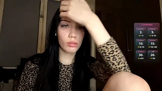 AlfredaBillegas online show from 10/03/25, 05:54