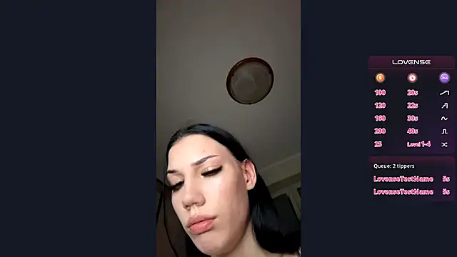 AlfredaBillegas online show from 10/16/25, 05:03