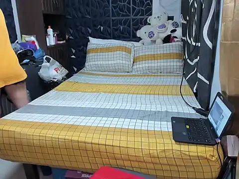 Snapshot of Soft_Angel8 chatting on 11/01/25, 04:25 Soft Angel8 online show from 11/01/25, 04:25