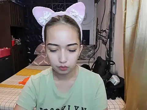 Snapshot of Soft_Angel8 chatting on 01/16/26, 02:43 Soft Angel8 online show from 01/16/26, 02:43