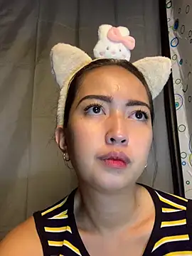 Snapshot of Soft_Angel8 chatting on 05/13/26, 06:38 Soft Angel8 online show from 05/13/26, 06:38