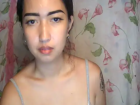 Snapshot of Soft_Angel8 chatting on 06/27/26, 12:22 Soft Angel8 online show from 06/27/26, 12:22