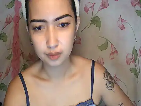 Snapshot of Soft_Angel8 chatting on 07/05/26, 11:06 Soft Angel8 online show from 07/05/26, 11:06