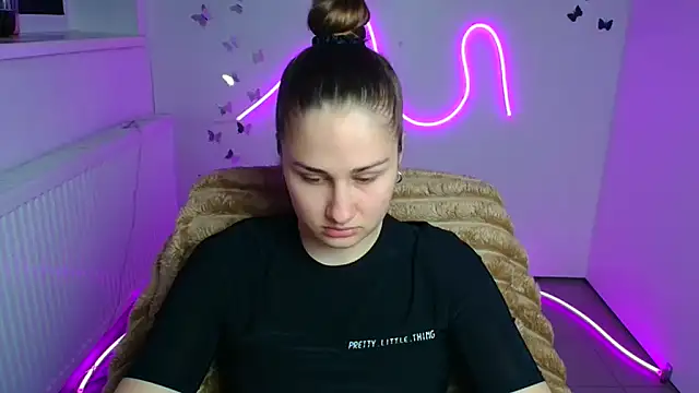 Stefanie Sweet online show from 05/18/26, 05:46