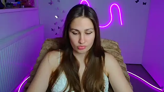 Stefanie Sweet online show from 06/16/26, 05:21
