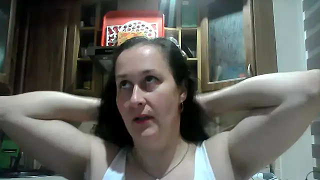 Amandda  online show from 10/23/25, 05:44