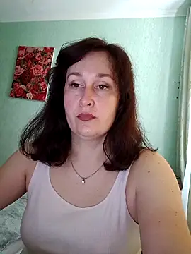 Amandda  online show from 06/18/26, 07:52
