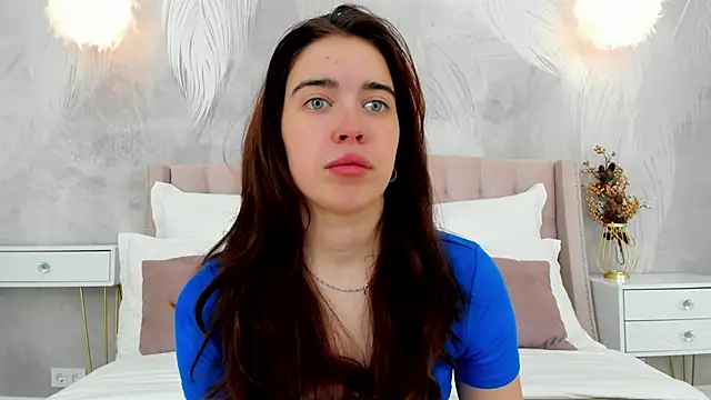 Snapshot of KimberlyBond chatting on 10/06/25, 03:09 KimberlyBond online show from 10/06/25, 03:09