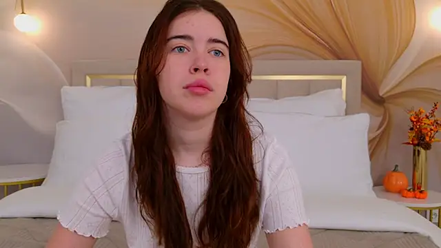 Snapshot of KimberlyBond chatting on 10/07/25, 03:09 KimberlyBond online show from 10/07/25, 03:09