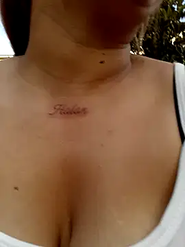 Valery Curves  online show from 09/10/25, 10:32