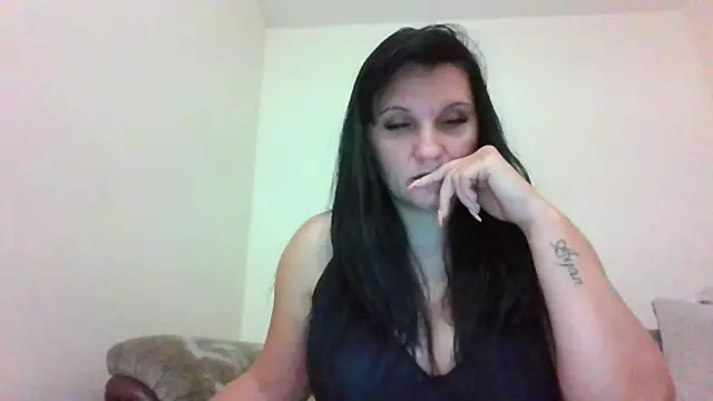 mayatiffany20 online show from 09/10/25, 09:59