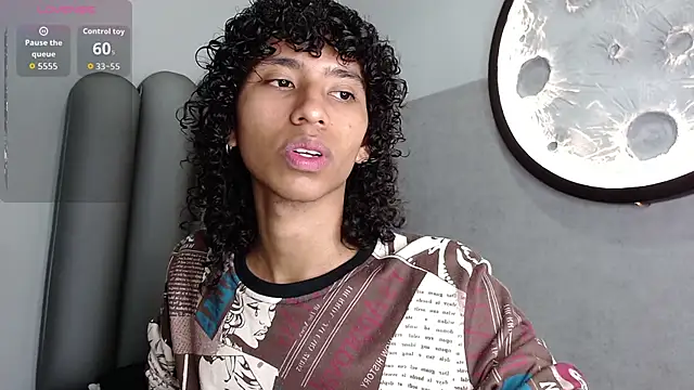 venus-03 online show from 10/15/25, 03:28