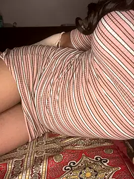 jiya00 online show from 11/12/25, 12:49