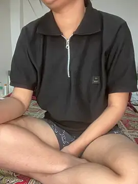 jiya00 online show from 11/17/25, 12:55