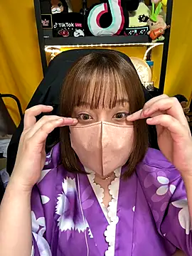 0kanna0 online show from 09/17/25, 04:08
