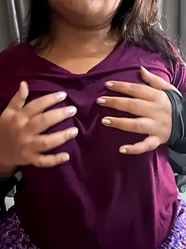 Maggi-is-back online show from 09/30/25, 03:00