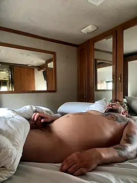 Snapshot of speakonit chatting on 09/21/25, 05:25 speakonit online show from 09/21/25, 05:25