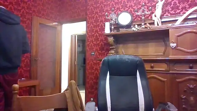 omihaze94 online show from 12/14/25, 08:46