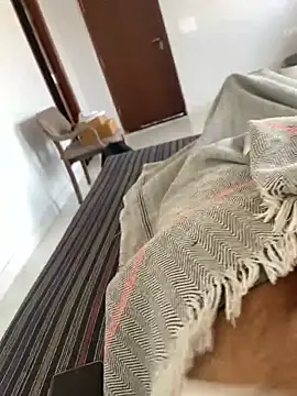 Snapshot of Desiandaz chatting on 11/14/25, 09:52 Desiandaz online show from 11/14/25, 09:52