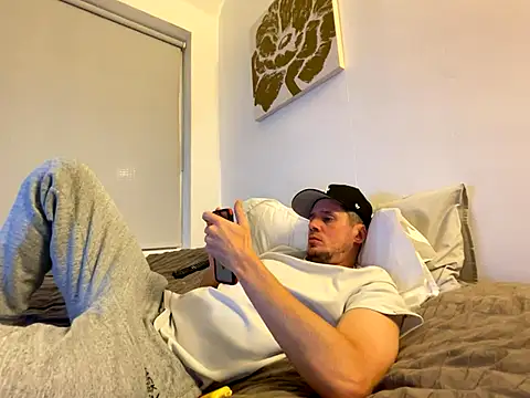 Snapshot of shyandchilling chatting on 09/23/25, 07:28 shyandchilling online show from 09/23/25, 07:28