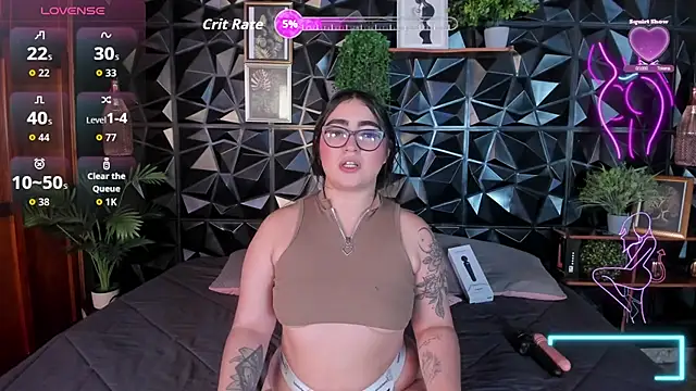 April  foxx online show from 11/18/25, 03:05