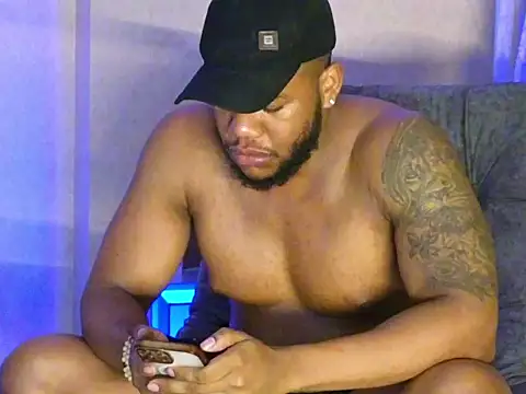 BenjaminCol  online show from 09/26/25, 09:46