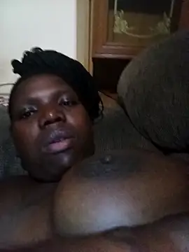 Snapshot of Nobuhlesiphume09 chatting on 10/31/25, 10:33 Nobuhlesiphume09 online show from 10/31/25, 10:33