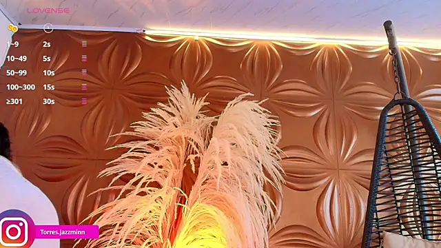 Snapshot of Jazmintorress chatting on 09/15/25, 01:22 Jazmintorress online show from 09/15/25, 01:22