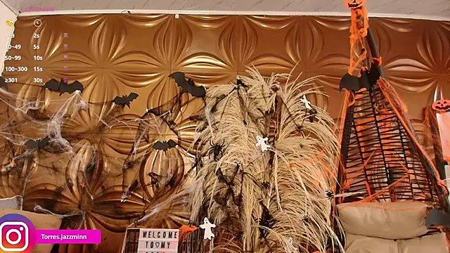 Snapshot of Jazmintorress chatting on 10/19/25, 01:34 Jazmintorress online show from 10/19/25, 01:34