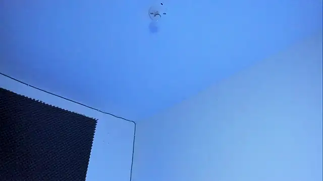 Snapshot of Ellope_ chatting on 10/10/25, 03:38 Ellope online show from 10/10/25, 03:38