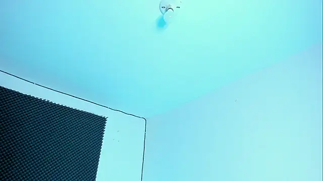 Snapshot of Ellope_ chatting on 11/07/25, 10:10 Ellope online show from 11/07/25, 10:10