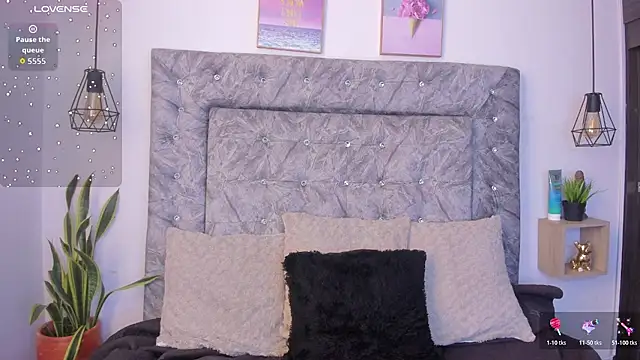 Seraphyne666 online show from 10/27/25, 06:23