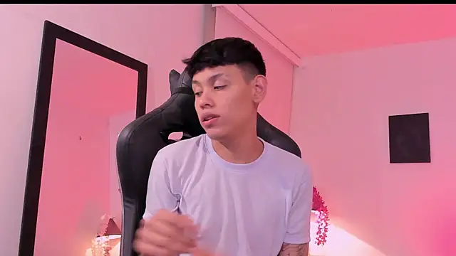 zeus blaze online show from 09/24/25, 08:01