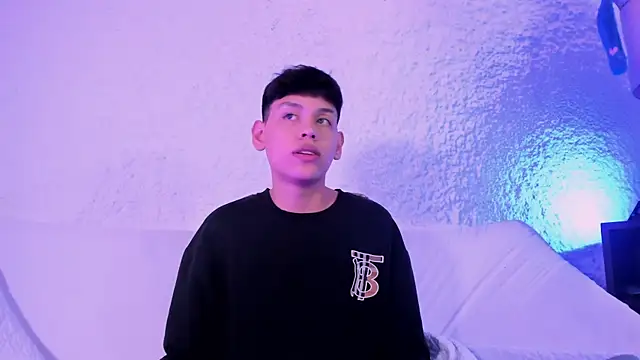 zeus blaze online show from 09/30/25, 08:36