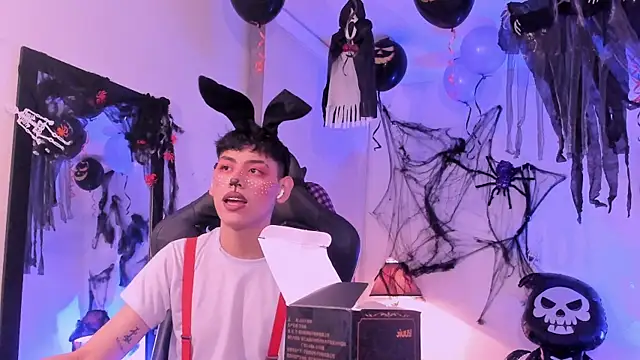 zeus blaze online show from 10/09/25, 12:36