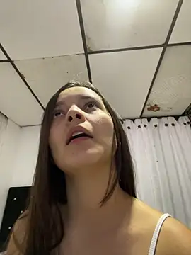 Snapshot of Mia_jhoonson chatting on 10/14/25, 10:43 Mia jhoonson online show from 10/14/25, 10:43