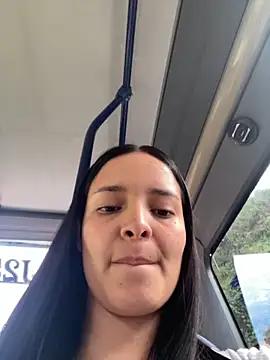 Mia jhoonson online show from 11/18/25, 09:19