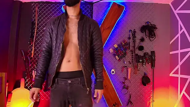 Warick and Aria bdsm  online show from 09/24/25, 07:39