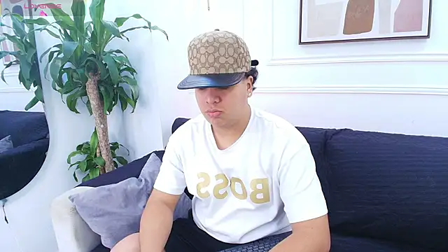 Naim Bennetsex online show from 10/06/25, 06:27