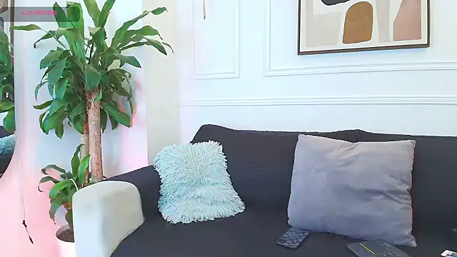 Snapshot of Naim_Bennetsex chatting on 10/30/25, 06:30 Naim Bennetsex online show from 10/30/25, 06:30