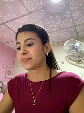 Snapshot of Lenapink19 chatting on 09/23/25, 06:00 Lenapink19 online show from 09/23/25, 06:00